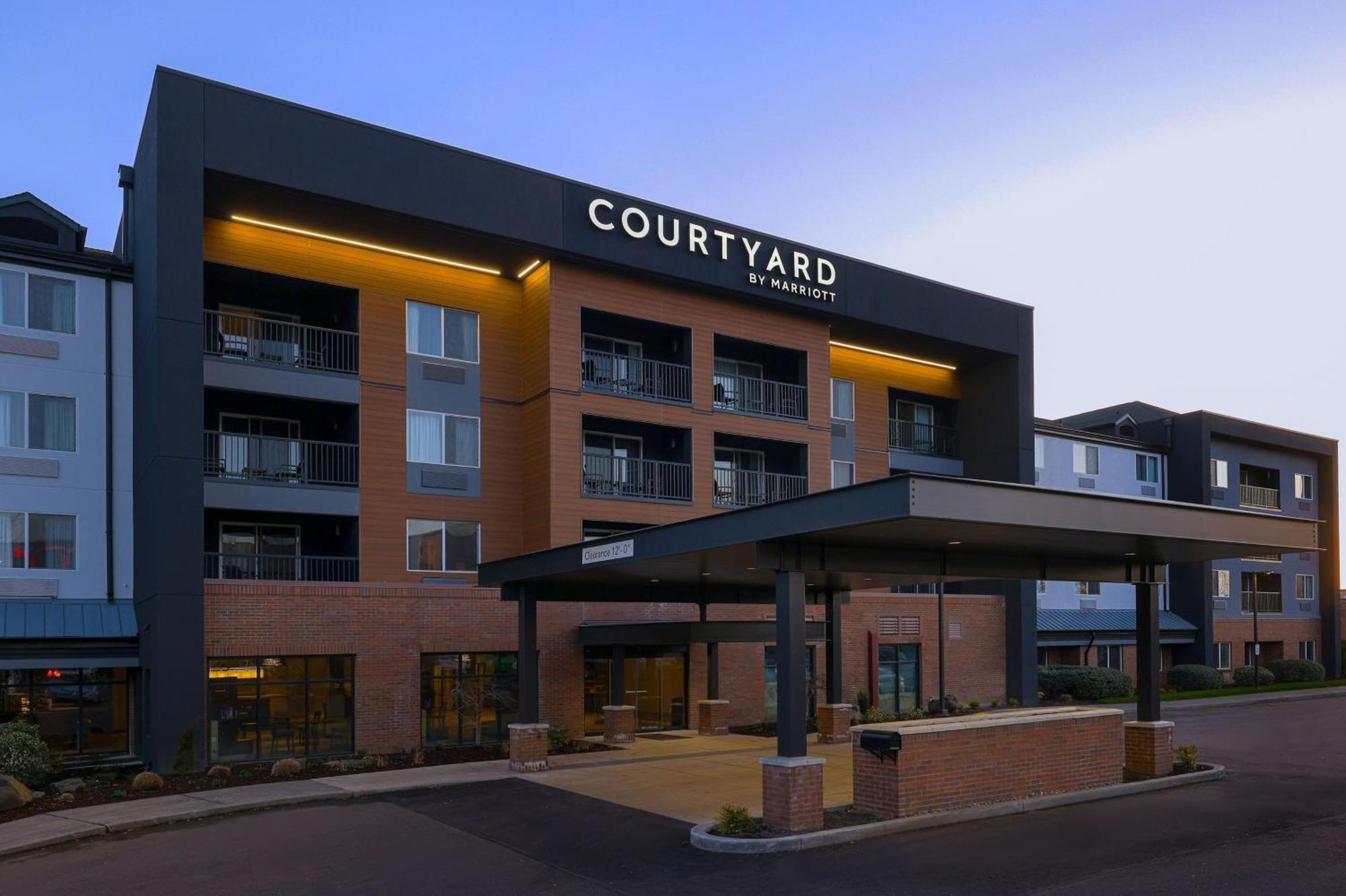 Courtyard By Marriott Portland Southeast/Clackamas Esterno foto