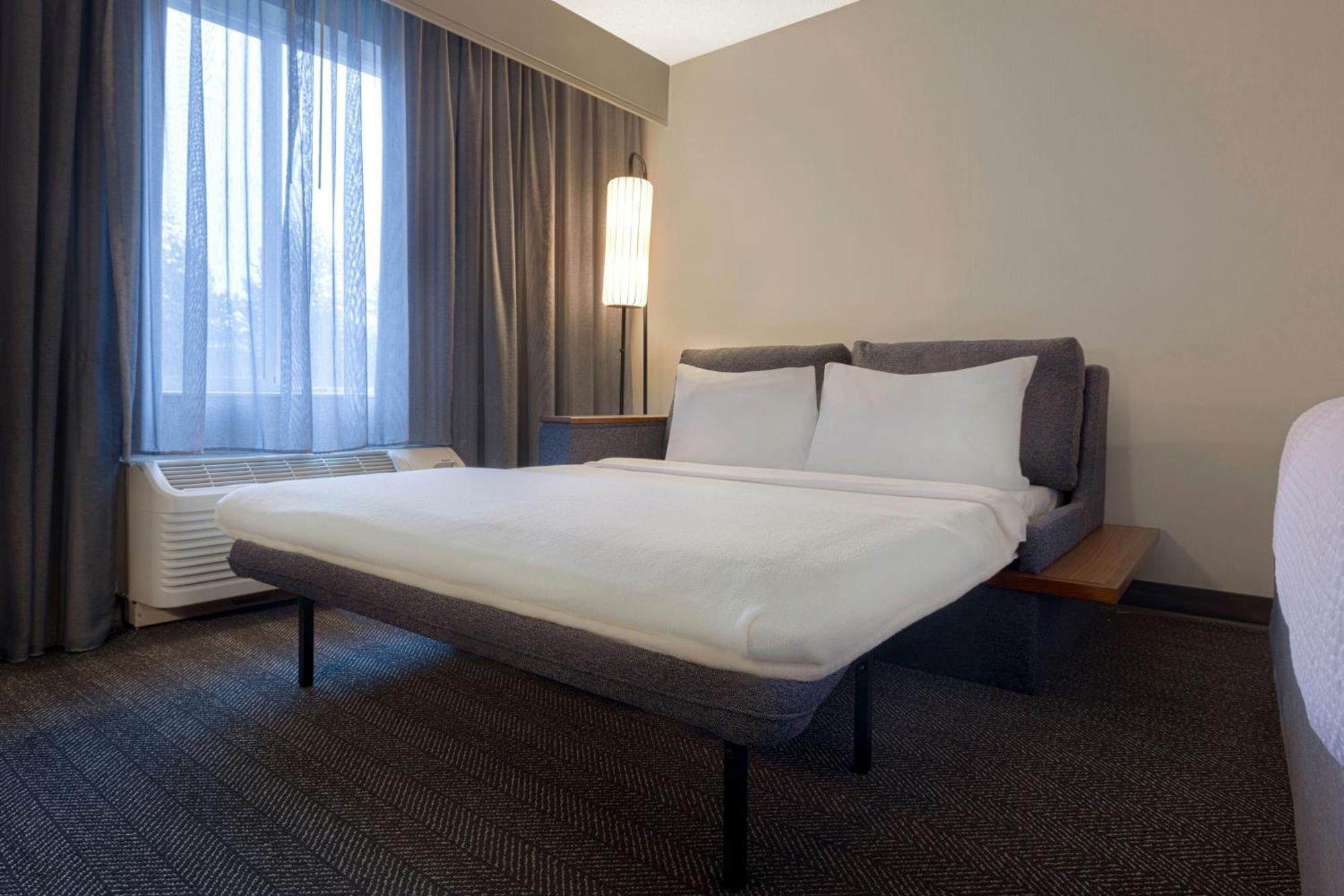 Courtyard By Marriott Portland Southeast/Clackamas Esterno foto
